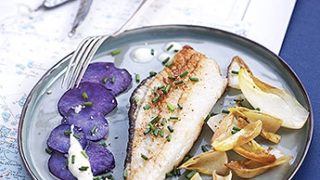 Filet de sole meunière, endives, pommes de terre vitelotte