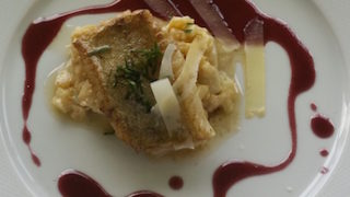 Tacaud à la meunière exotique, risotto de céleri et beurre rouge