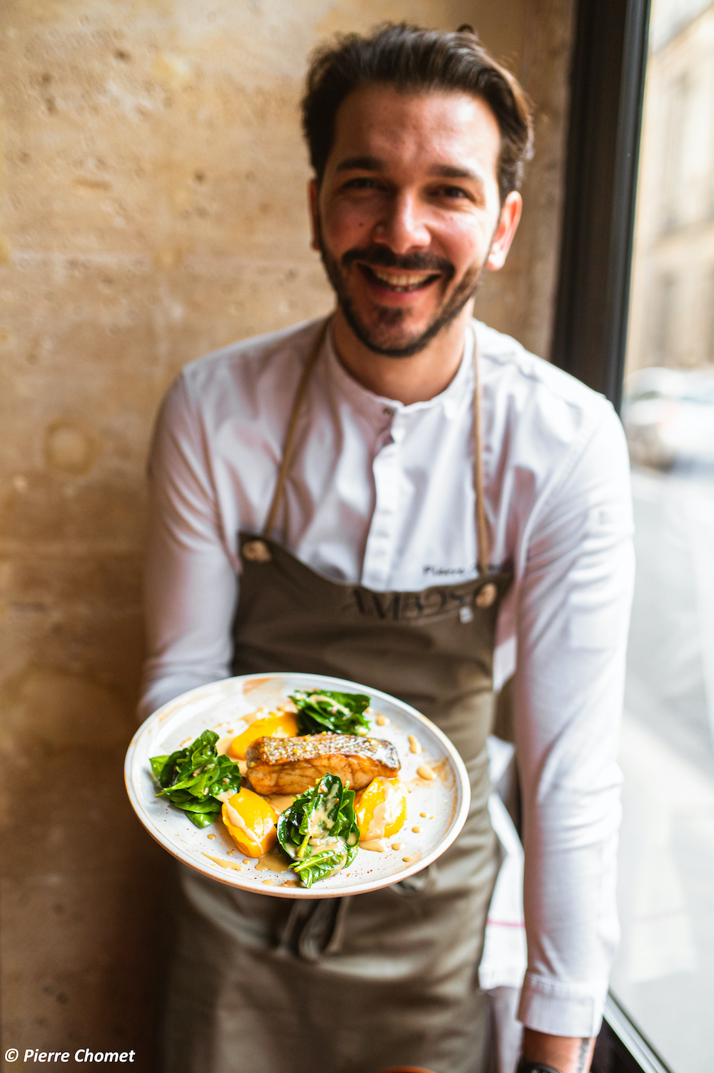 Lieu jaune, mousseline carotte gingembre, jeunes pousses d’épinard, beurre blanc miso